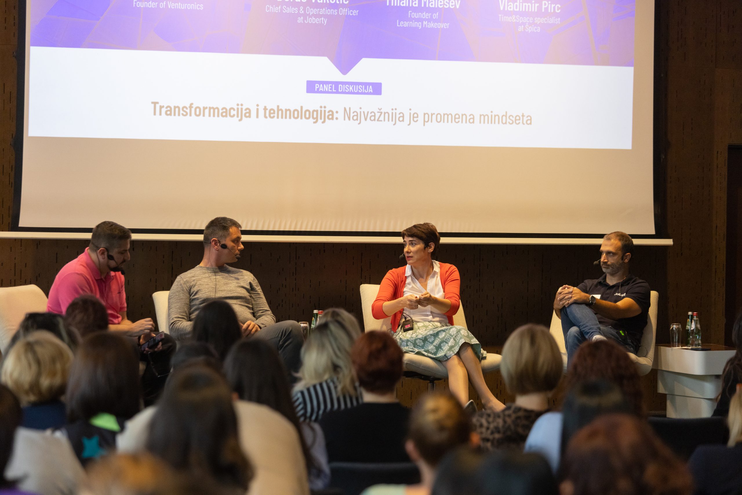 07-06-HRWORLD-100